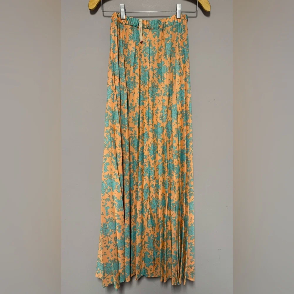 NWT Vintage KoKo Knits MAXI Pleated SKIRT